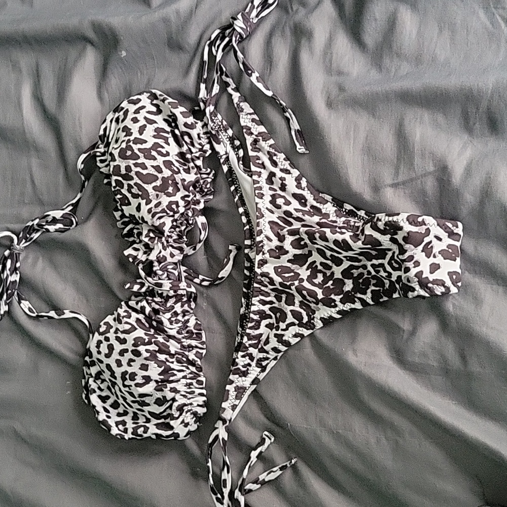Shein 2 piece swim suit. New